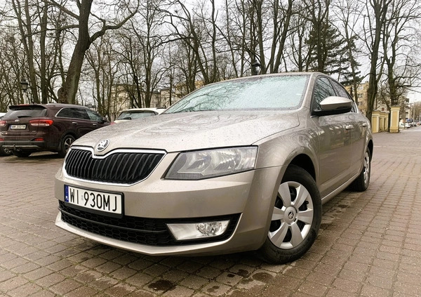 Skoda Octavia cena 29600 przebieg: 209000, rok produkcji 2013 z Strzyżów małe 407